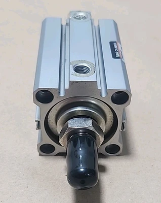NEW SMC CDQ2KB40-40DM