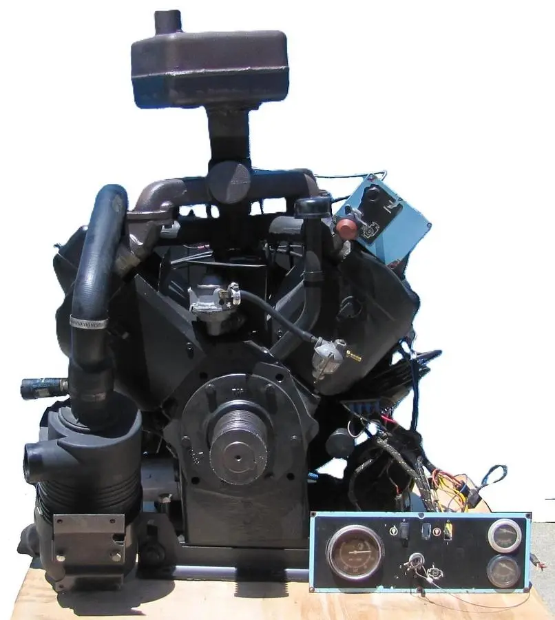 Used WISCONSIN V465D1 Gasoline Engines California US | Bay Line Tool #1316259