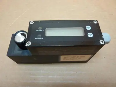 USED UNIVERSAL FLOW MONITORS GM-1-DC-OFS