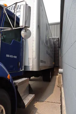 2013 KENWORTH GVWR 25,000 BOX TRUCK | Levy Recovery Group (6)