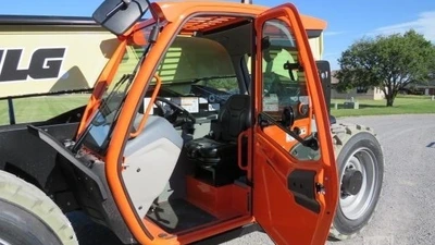 USED 2022 JLG 943