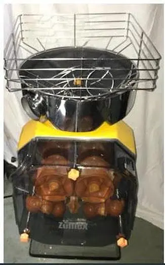 Zumex Juicer