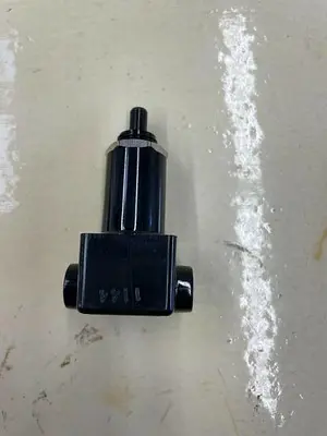 R-800 SERIES MINIATURE PRECISION PRESSURE REGULATOR