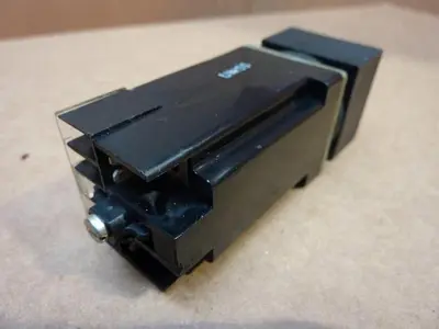 USED ALLEN BRADLEY 800MB-X016 AMBER