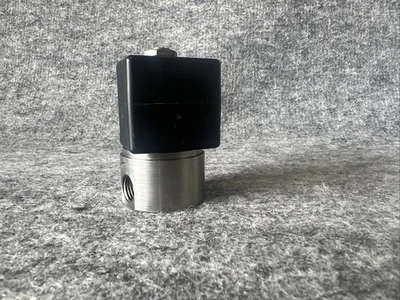 Used Parker 7D100C2-17 Misc Electrical & Power Parts California US | Davliegogo LLC #1718839