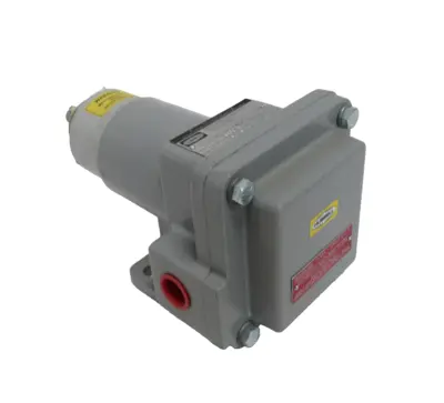 NEW HUBBELL 2210-132CC7S SPEED SWITCH 2210132CC7S