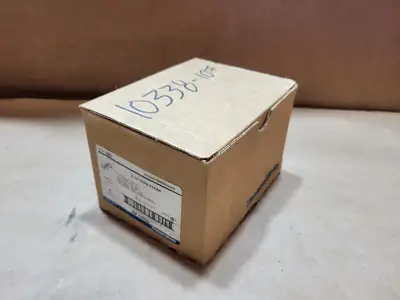 NEW THOMAS & BETTS 1282