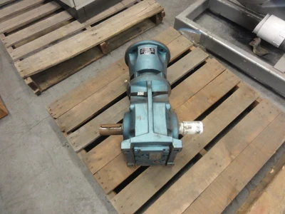 NEW SEW EURODRIVE K77LP215