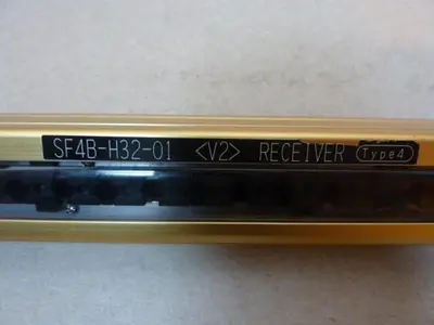 USED SUNX LTD SF4B-H32-01 DV2