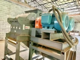 USED SCHUTTLE ,   YASKAWA 250 HP   14 X 36"