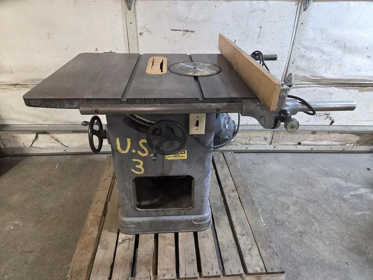 USED DELTA  / ROCKWELL 10" UNISAW