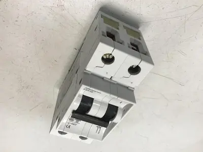 USED SIEMENS 5SX22B10