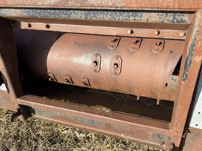 (1) Allis-Chalmers, model 315, 14' grain head with steel and plastic teeth, some teeth are broken, n...