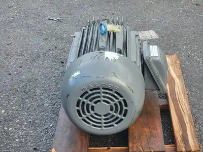 USED BALDOR M7053T