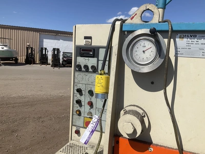 1993 LVD hydraulic shear model JS-C-25/10, 460 volt 3 phase electric, max 10’ wide cut, 39” max back...