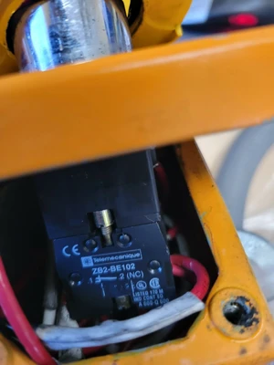 EMERGENCY ON OFF SWITCH WITH 4.4 FT 3 WIRE CABLE