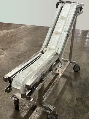 4.5' High Z-Style Incline Conveyor