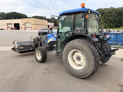 Used NEW HOLLAND T4020 DELUXE Utility Tractors Michigan US | Miedema Asset Management Group #1441773