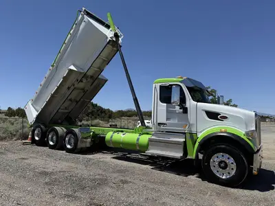 USED 2020 PETERBILT 567