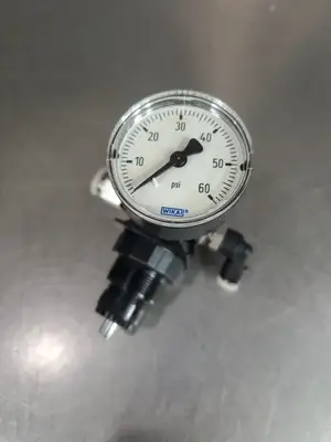 USED Parker R35-02C 300 PSI Regulator w/WIKA 60 PSI Gauge