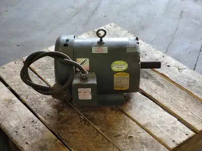 USED BALDOR M3708T
