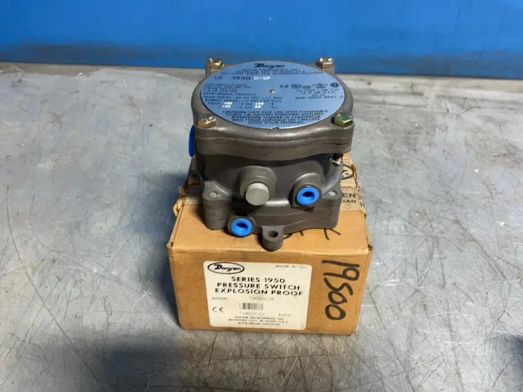 Used DWYER 195002F Pressure Switches Ohio US | HGR 24 #1085050