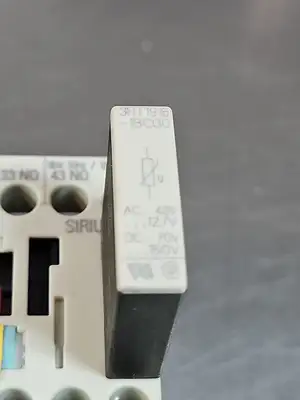 Siemens 3RH1131-1AK60 W/ 3RT1916-1BC00 Auxillary Contactor. Loc4C17