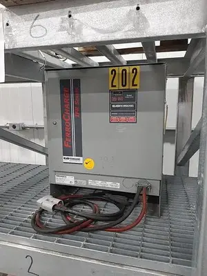 USED YALE ELECTRIC FORKLIFTS PACKAGE