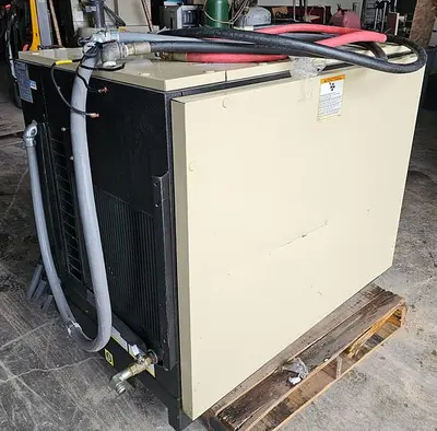 USED 2010 INGERSOLL RAND SSR UP6-15-125