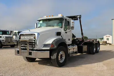 New | in-Stock 2026 MACK GRANITE 64BR Rolloff Trucks Texas US | Roll Off Truck World #1491904