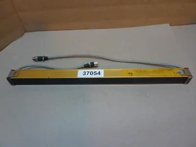 USED OMRON F3SN-A0472P25-L-14TS