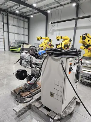 USED 2004 YASKAWA EA1400