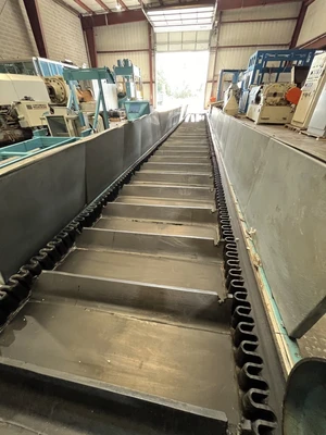 26" Wide Hockey Stick Cleated Bunting Conveyor with Metal Separator, New in 2012