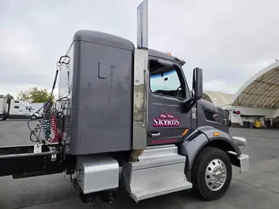 USED 2020 PETERBILT 567