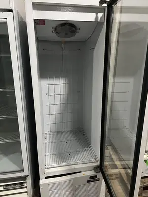Used MASTER-BILT IM-23GB Display Refrigerators Florida US | BAM Discount Restaurant Equipment #1390534