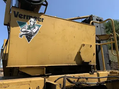 USED 2002 VERMEER 365