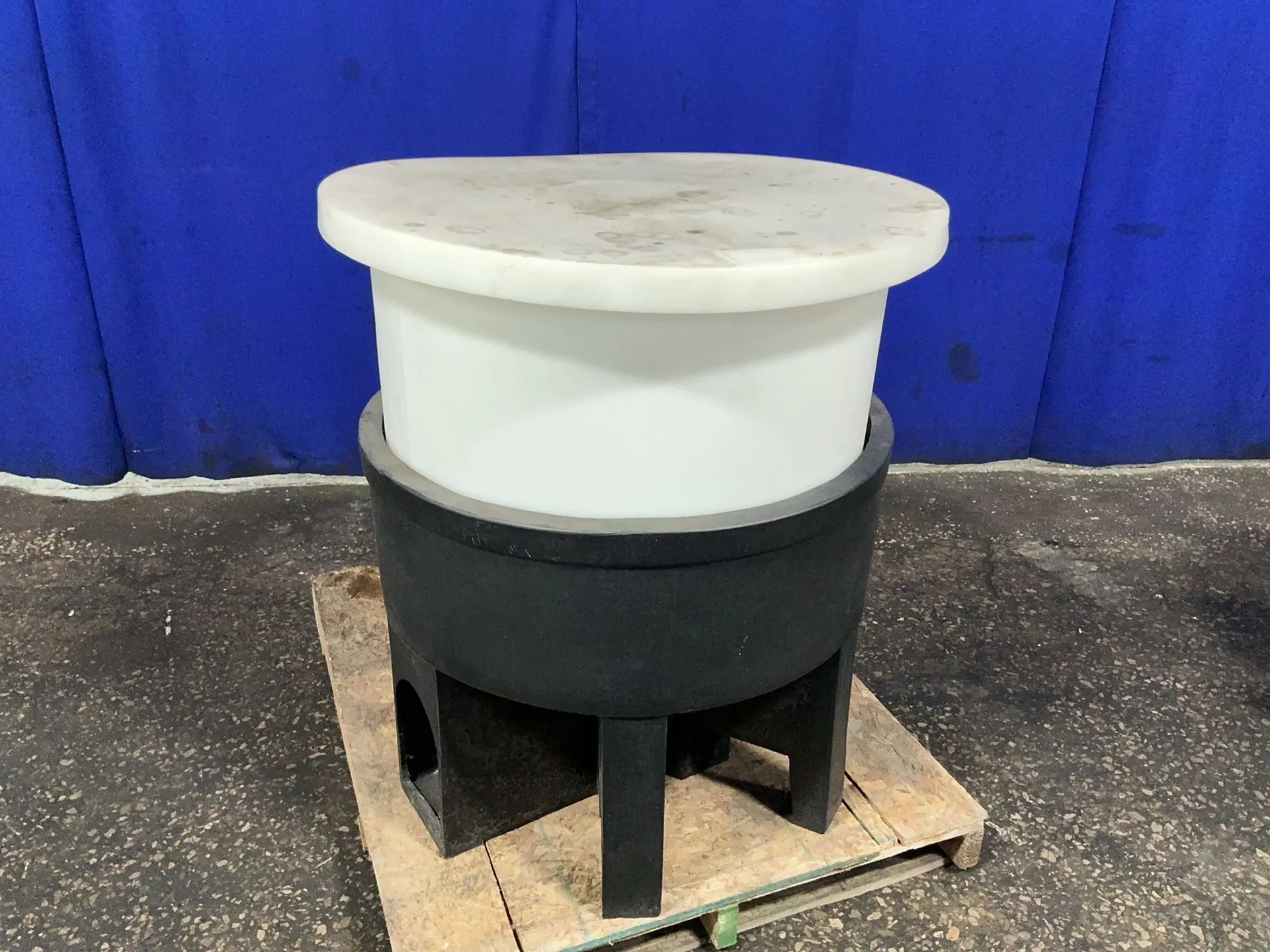 Used CHEMTAINER _UNKNOWN_ Plastic and Fiberglass Tanks Ohio US | HGR 24 #1187085