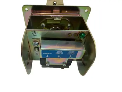 NEW MCDONNELL & MILLER AF-1 AIR FLOW SWITCH AF1