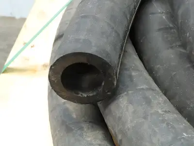 Concord Wildcat 1-1/2" ID x 90' Black Rubber Sandblast Hose 100 PSI H003424