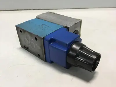 USED VICKERS DG4V-3-0B-M-W-B-40