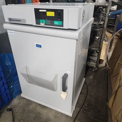 Incubator Fisher scientific  Model 650D  # 3318