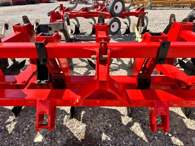 Used _UNKNOWN_ _UNKNOWN_ Cultivators Idaho US | Tri-Steel Manufacturing #1557106