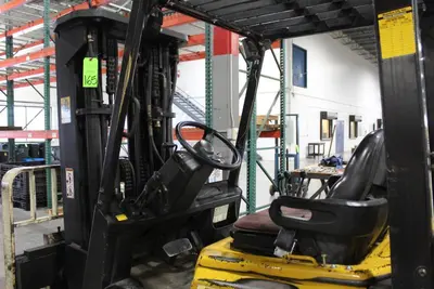 YALE GLC100MGNGAE085 Forklift Trucks | Levy Recovery Group (4)