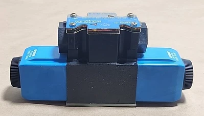New | in-Stock Eaton Vickers DG4V-3-8C-VM-FTWL-B6-61 Valves/Fittings Indiana US | J&J Industrial Supply #500598