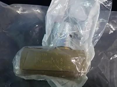 Parker Lot Of 3 Flow Control Valves