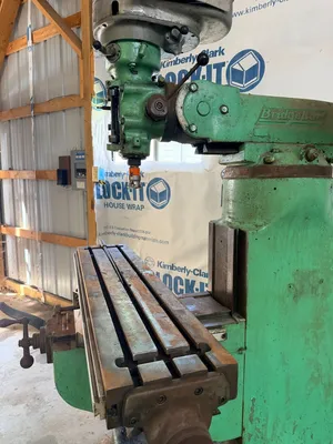 Used 1981 BRIDGEPORT SERIES I Vertical Mills Michigan US | Heavy Wall Consulting #1233500