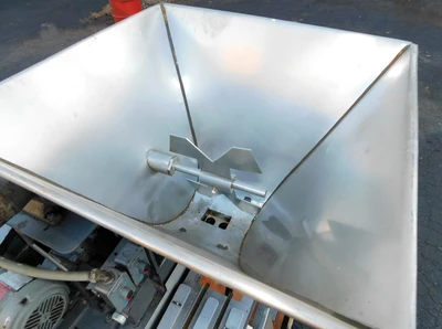 USED GEYER PISTON FILLER TWIN PISTON FILLER