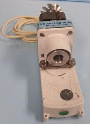 QTY. 1. FMI FLUID METERING INC. LAB PUMP MODEL: RP...