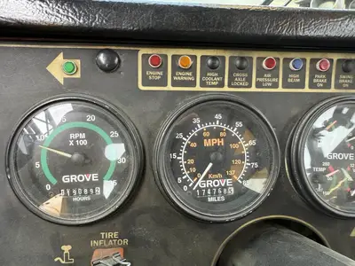 USED 2004 GROVE TMS900E