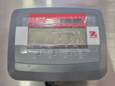 USED OHAUS D300BX